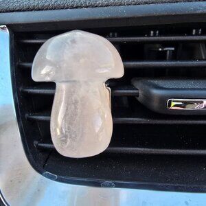 Quartz Crystal Mushroom Vent Clip